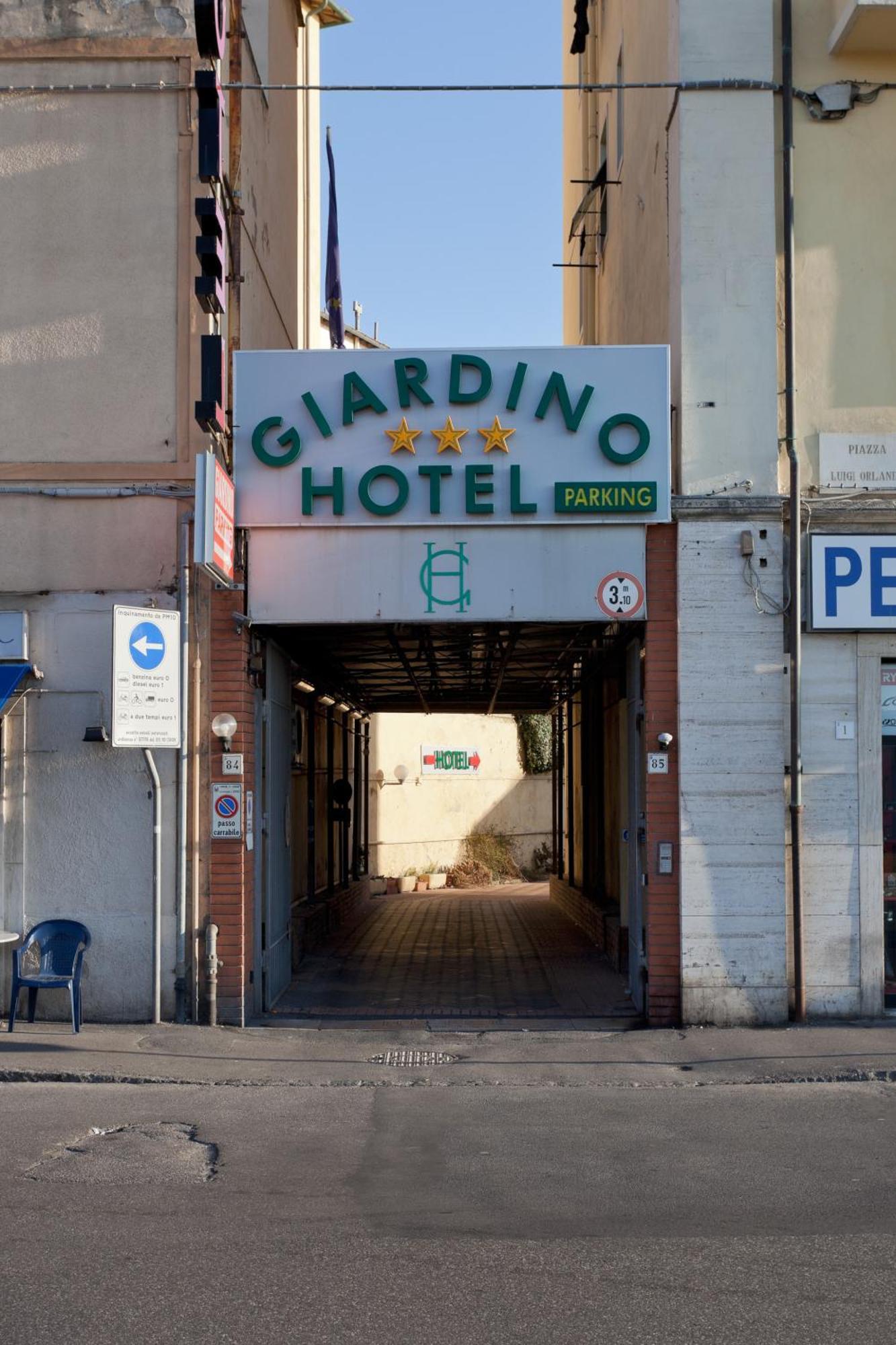 Parking Hotel Giardino Livorno Esterno foto