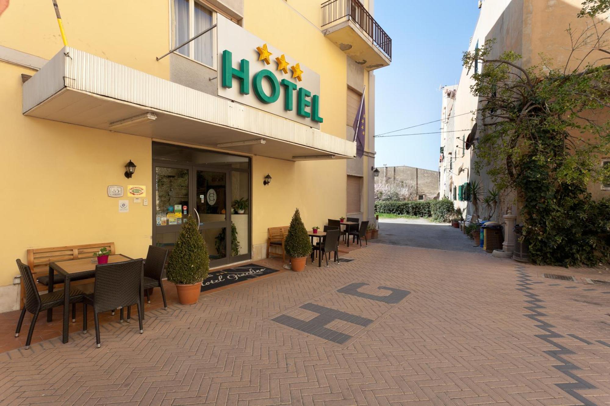 Parking Hotel Giardino Livorno Esterno foto